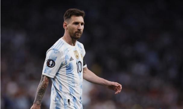 曹德旺李嘉诚神预言：2025年不买房，五年